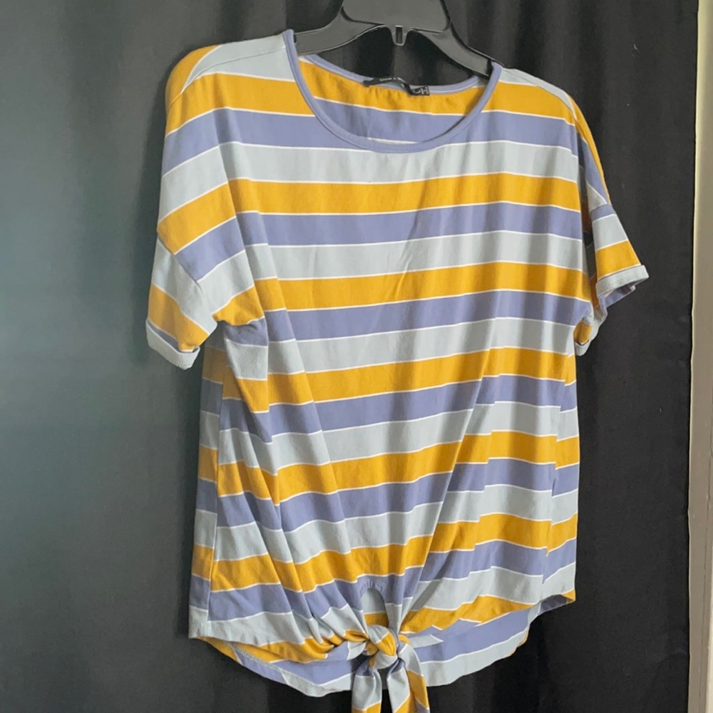 T-shirt material good/blue tie front- size large